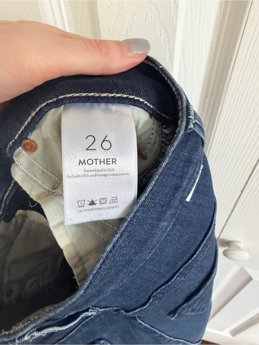 Mother The Insider Crop Step Fray Flare Jean Tongue and Chic Size 26 - Picture 5 of 5